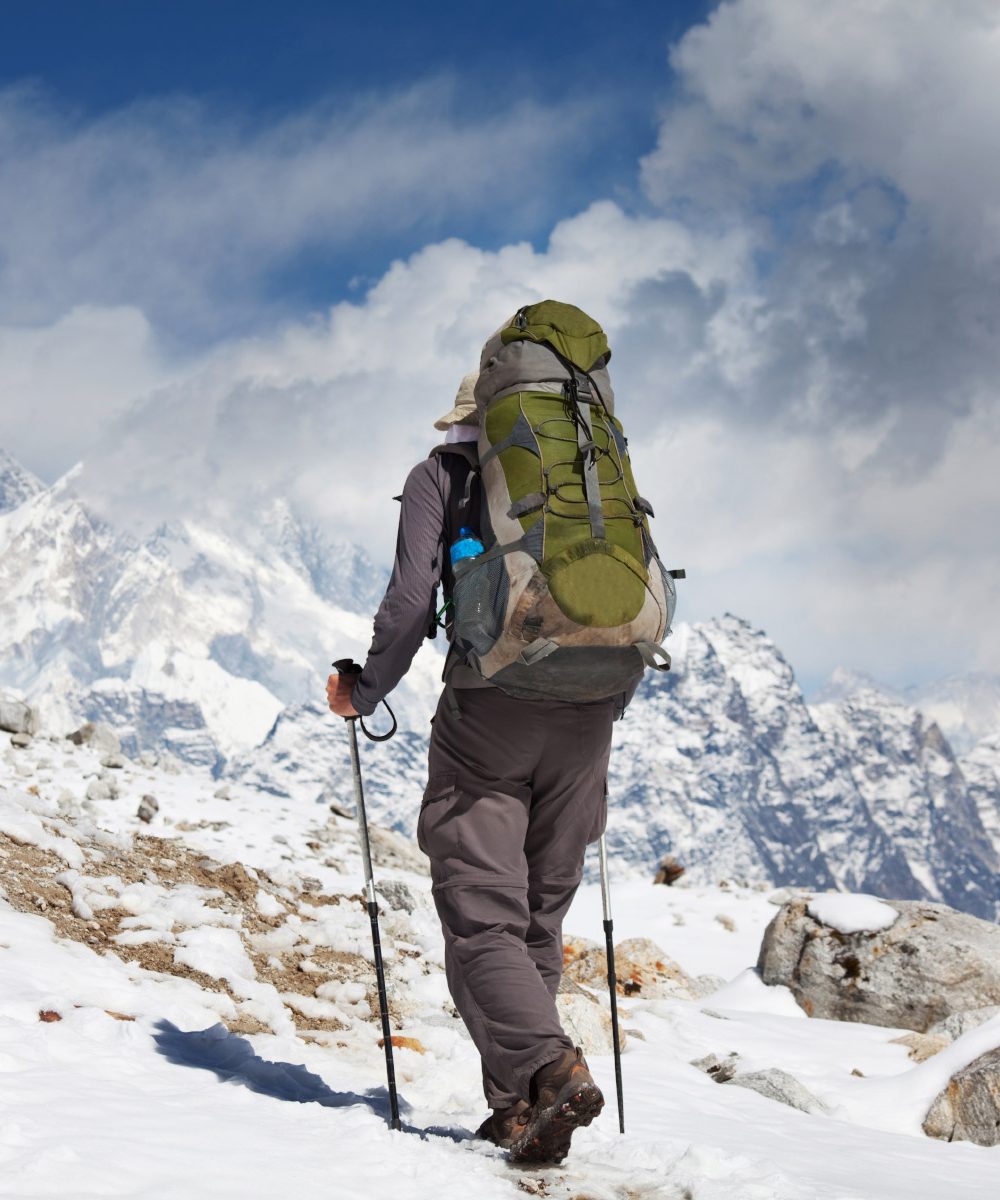 hike-in-himalaya-BNZLZS5